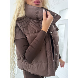 Hnědá vesta Body